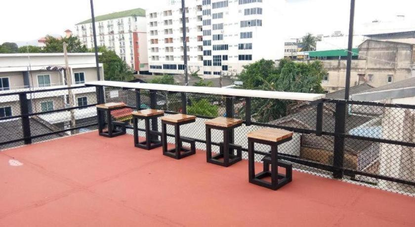 The 25 Hostel Hat Yai Eksteriør bilde